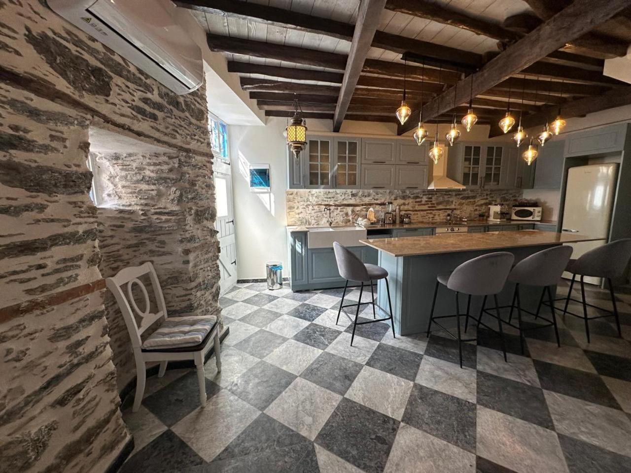 Plomari Nomad House Villa ภายนอก รูปภาพ